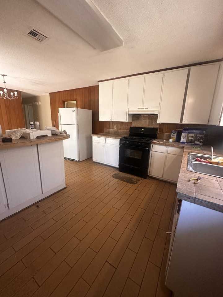 4031 Davenport Dr #NA - Photo 3 of 7