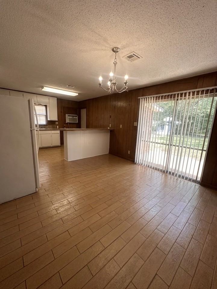 4031 Davenport Dr #NA - Photo 6 of 7
