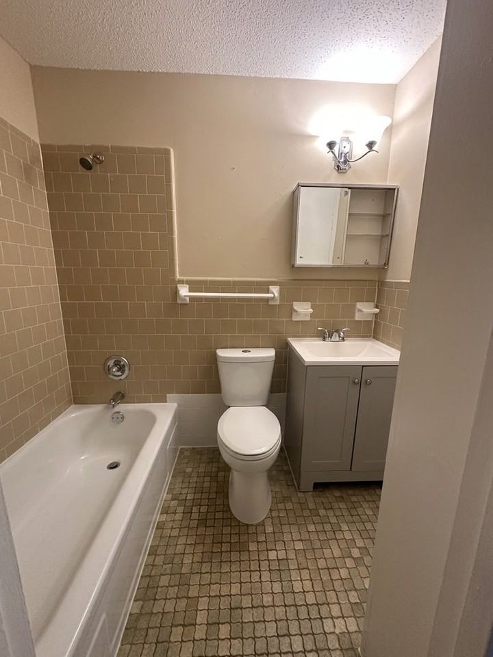 4031 Davenport Dr #NA - Photo 7 of 7