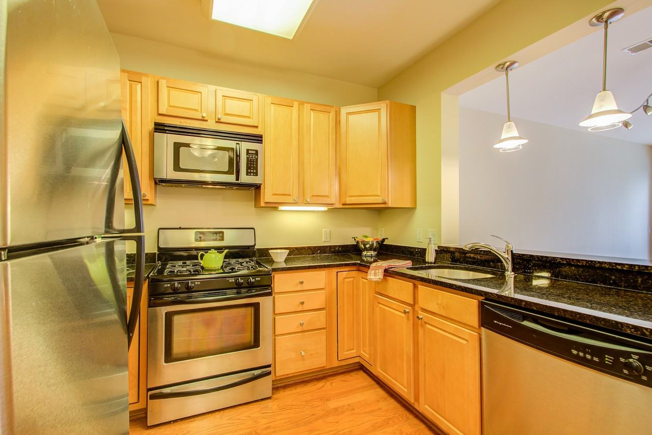 38 Maryland Ave #207 - Photo 7 of 8