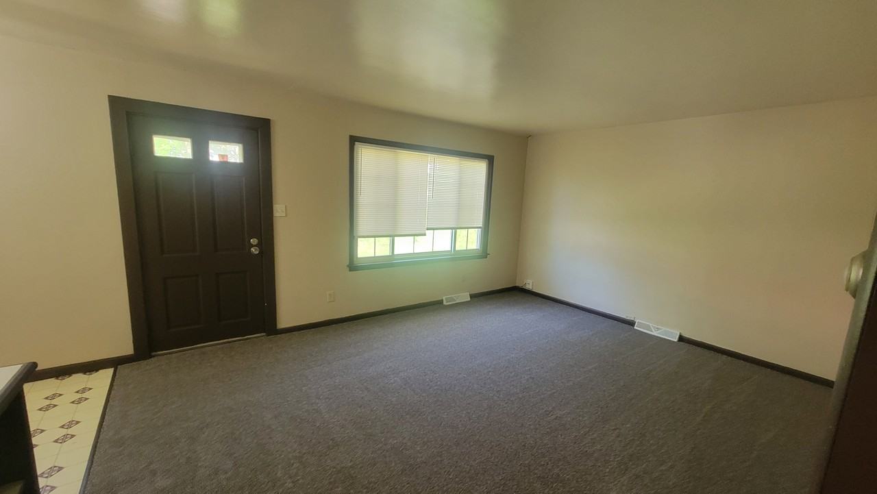 1450 Newton St #NA - Photo 2 of 5