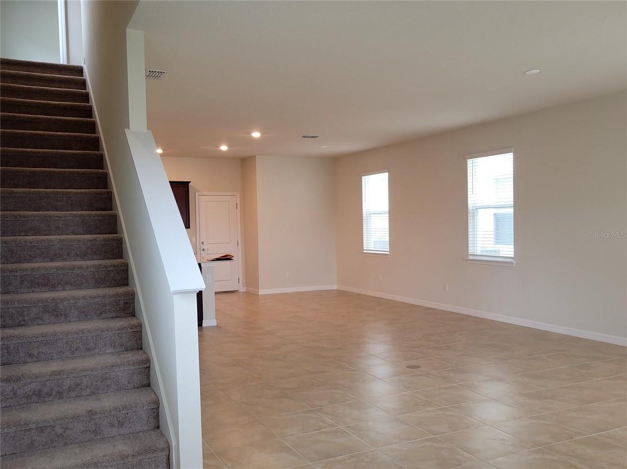 2713 Franklin Rd #NA - Photo 2 of 7