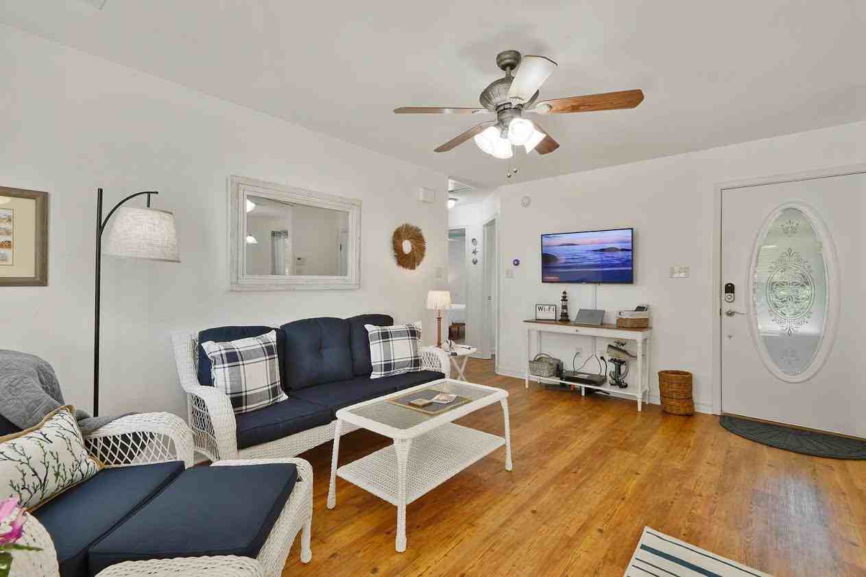 329 Davis St #NA - Photo 7 of 20