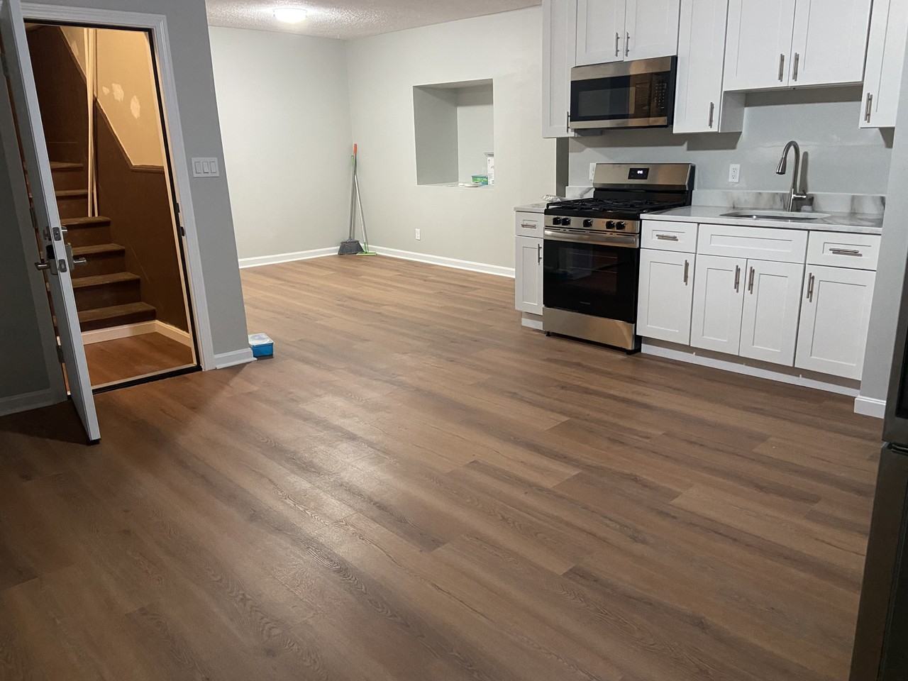 82 Montaup St #2 - Photo 3 of 8
