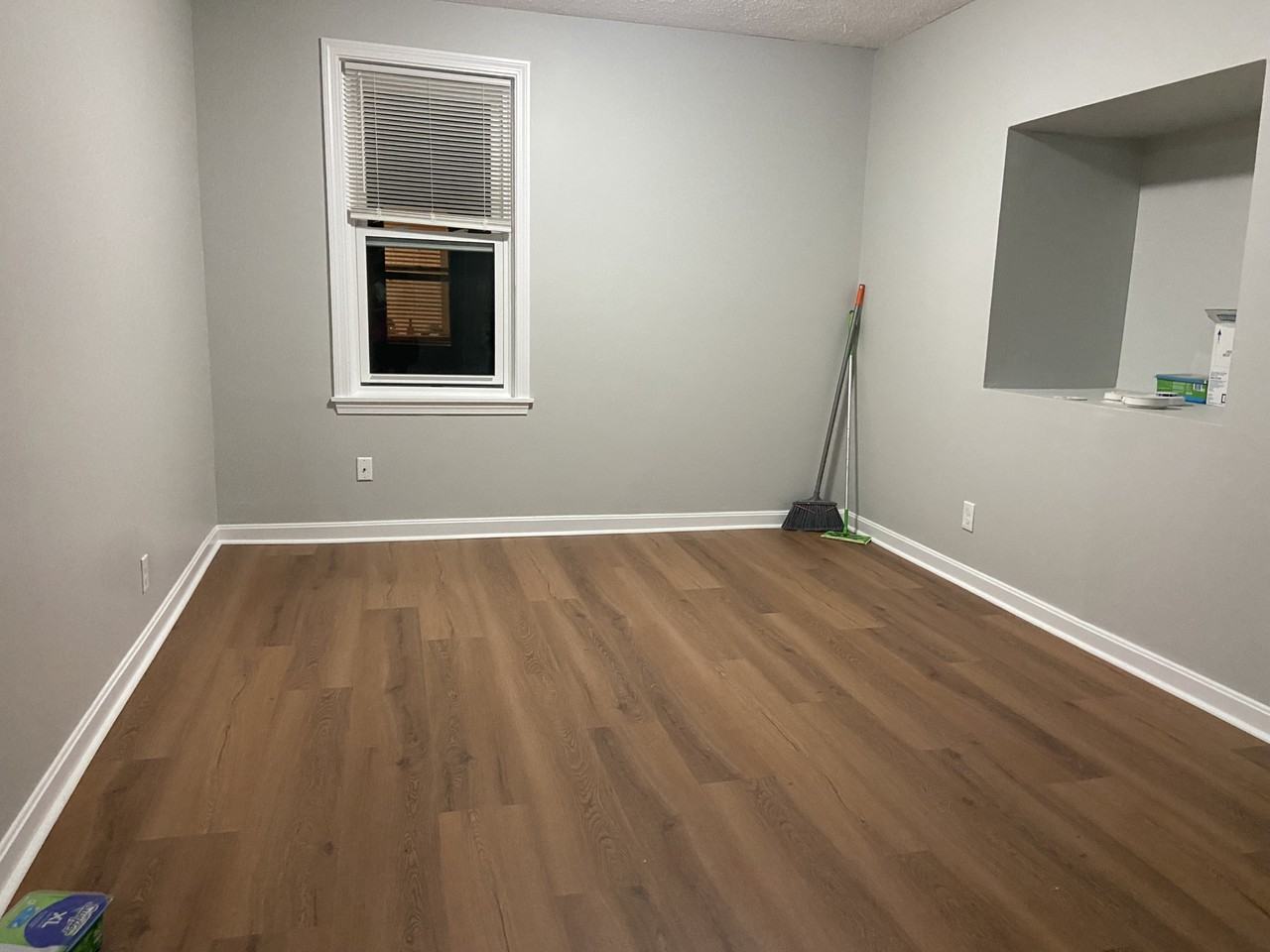 82 Montaup St #2 - Photo 4 of 8
