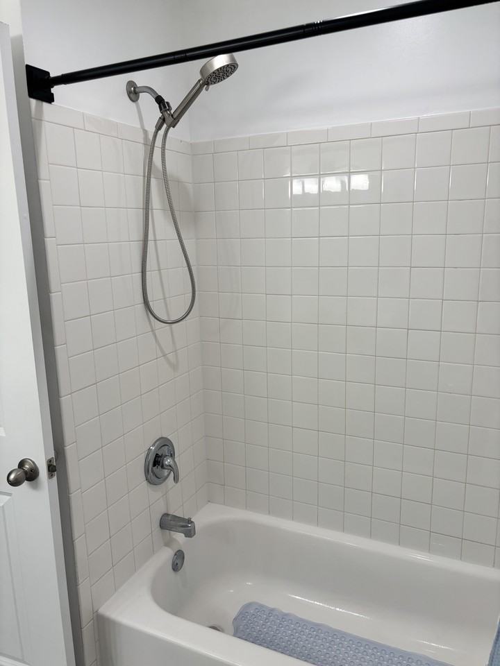 346 Mcdowell St #B - Photo 4 of 24
