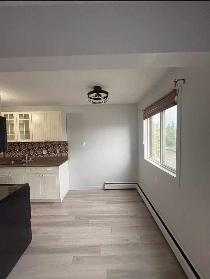 9408 149 St Nw - Photo 6 of 13