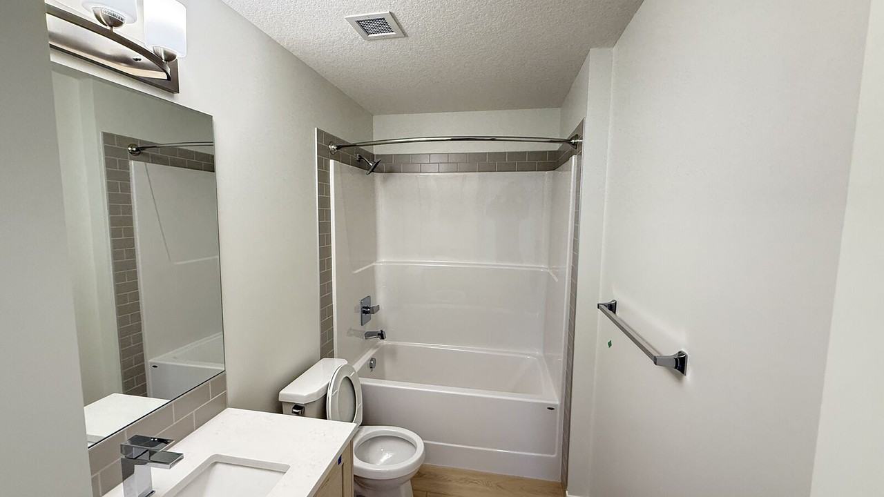 20295 - 20295 Seton Way Se - Photo 7 of 10
