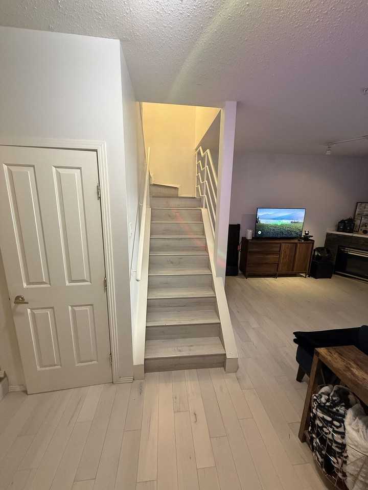 10711 - 10711 83 Ave Nw - Photo 2 of 9