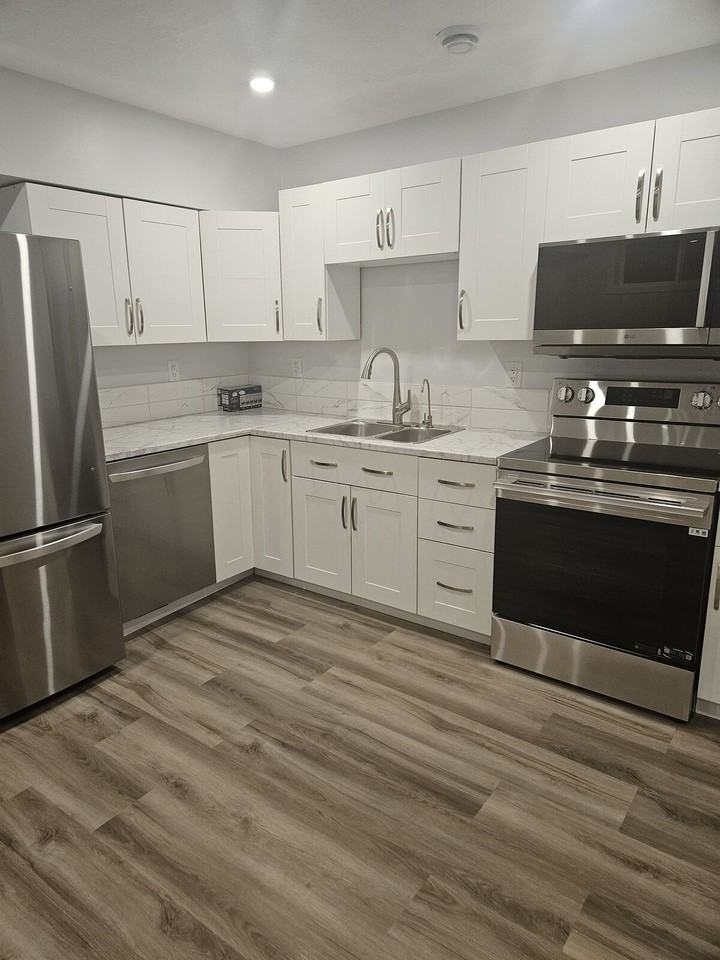 418 Taube Green - Photo 2 of 8