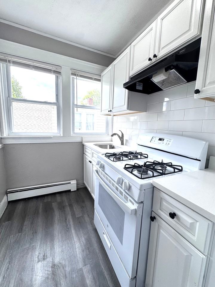 50 Glendale Ave #5 - Photo 3 of 13