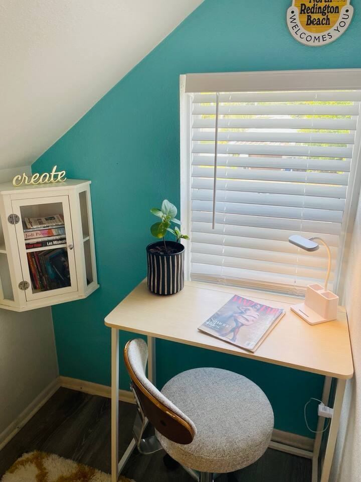 2466 32nd Ave N #NA - Photo 6 of 15