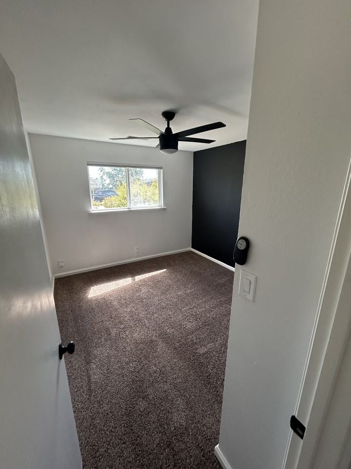 1505 Mabelle Way #NA - Photo 4 of 10