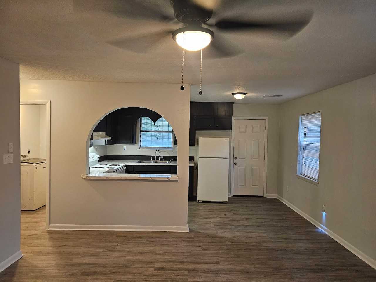 304 Lennard Ave #NA - Photo 3 of 20