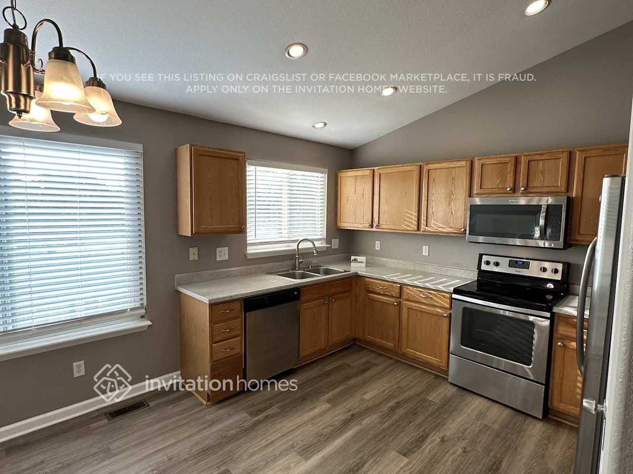 11053 Pheasant Ct - Photo 6 of 20
