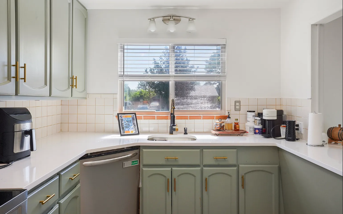 2665 S King St #NA - Photo 5 of 16