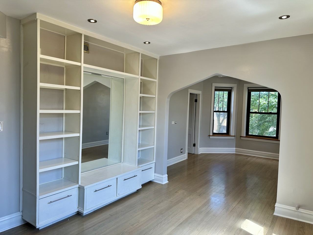 3018 S Union Ave #2 - Photo 4 of 22