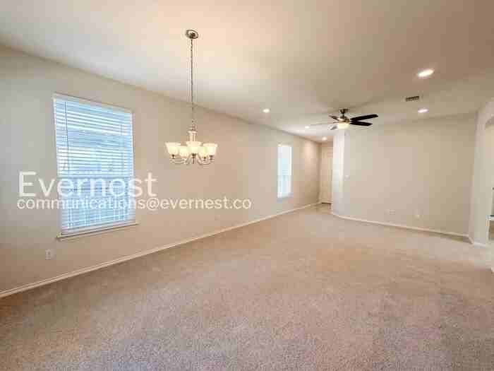 108 Holstein St - Photo 4 of 23