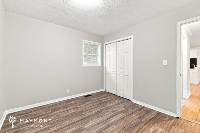 4315 Bonneville Dr - Photo 7 of 14