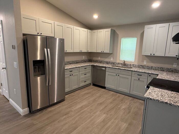 2108 South St - Photo 6 of 20