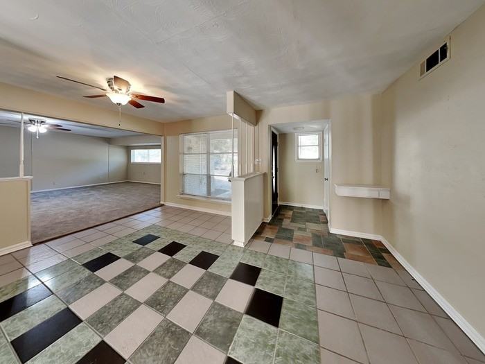 13605 Janwood Ln - Photo 3 of 18