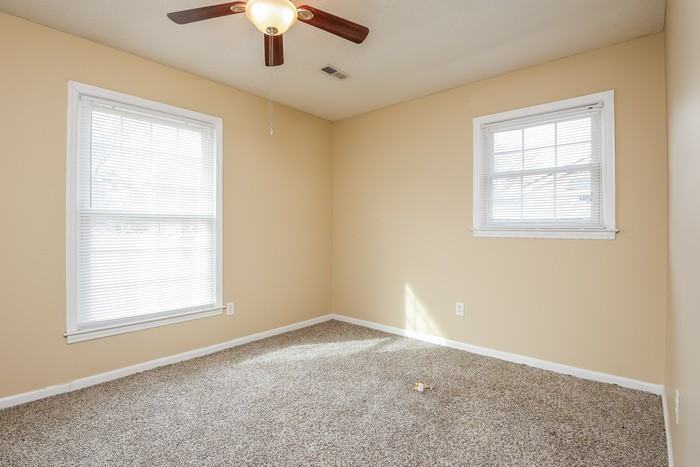 7610 Chippendale Rd - Photo 6 of 9