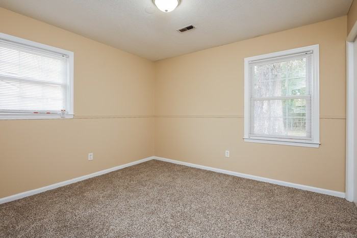7610 Chippendale Rd - Photo 7 of 9