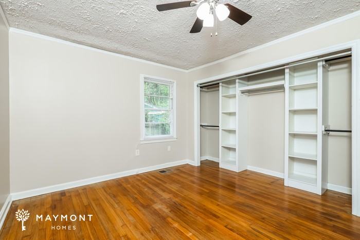 1434 Winchester St - Photo 7 of 12