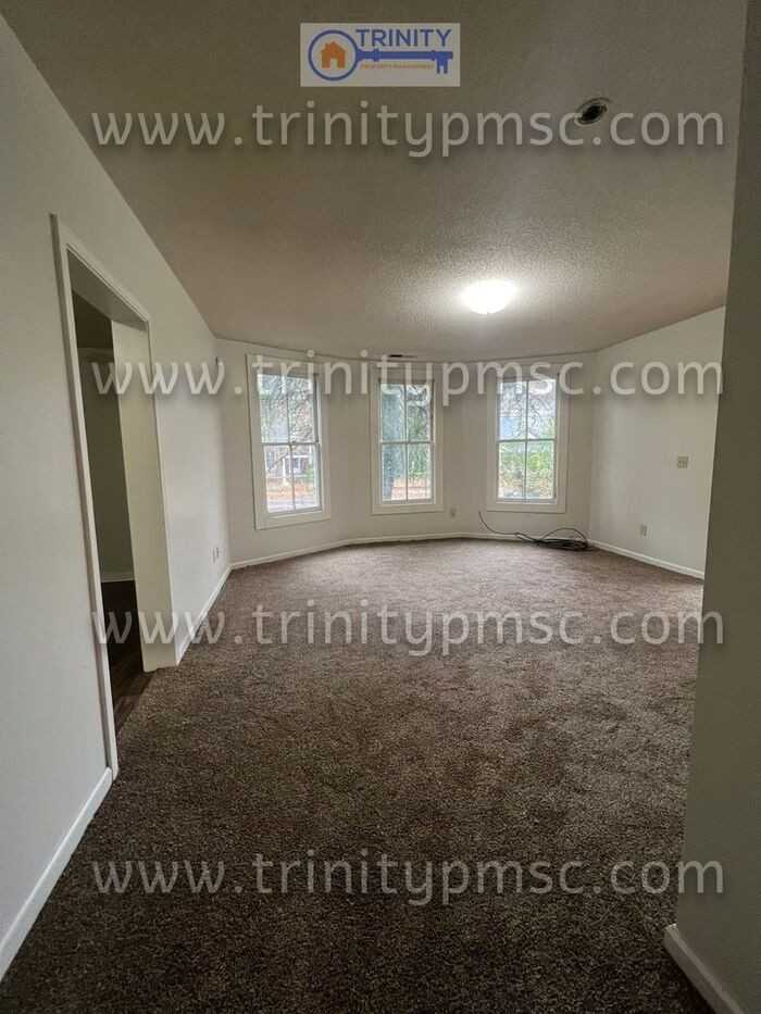 809 Edgefield St #B - Photo 2 of 8