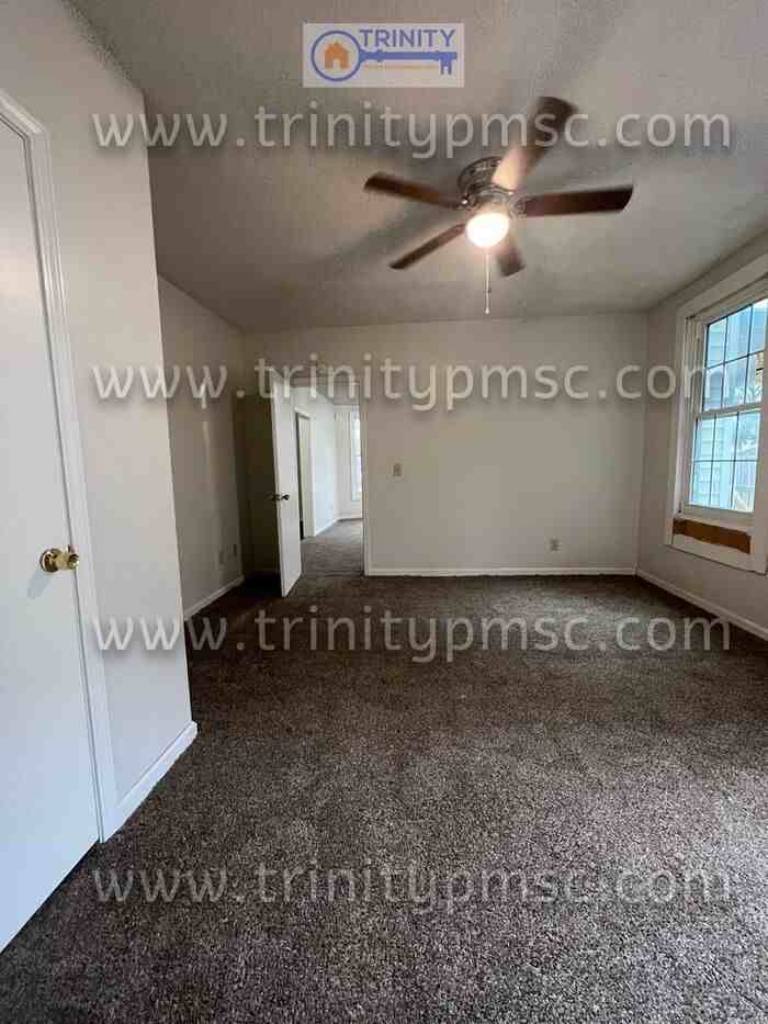 809 Edgefield St #B - Photo 4 of 8