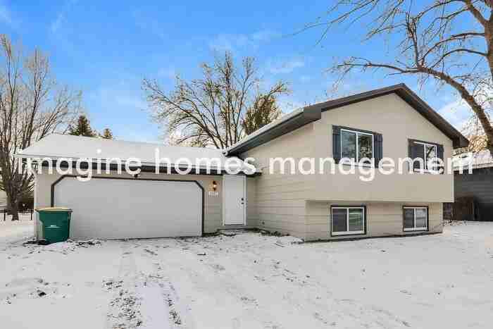 3517 83rd Ave N - Photo 3 of 17