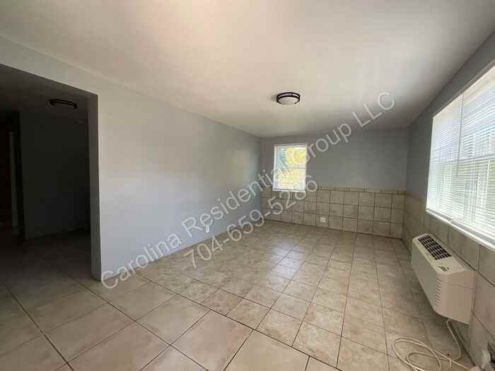 259 Jefferson Ct Ne #6 - Photo 5 of 12