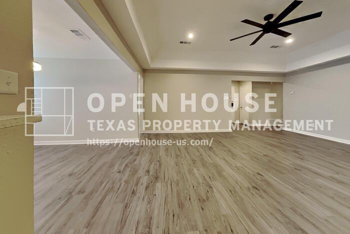 6728 Parkwood Dr - Photo 5 of 22