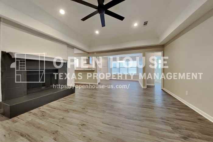 6728 Parkwood Dr - Photo 6 of 22