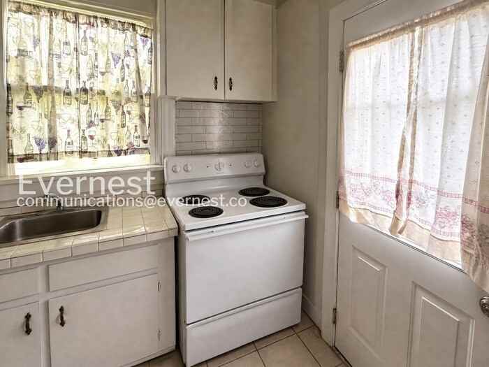 4423 Eanes Ln - Photo 5 of 11
