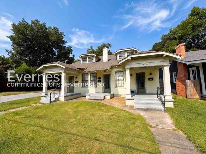 801 Willow St #B - Photo 2 of 19