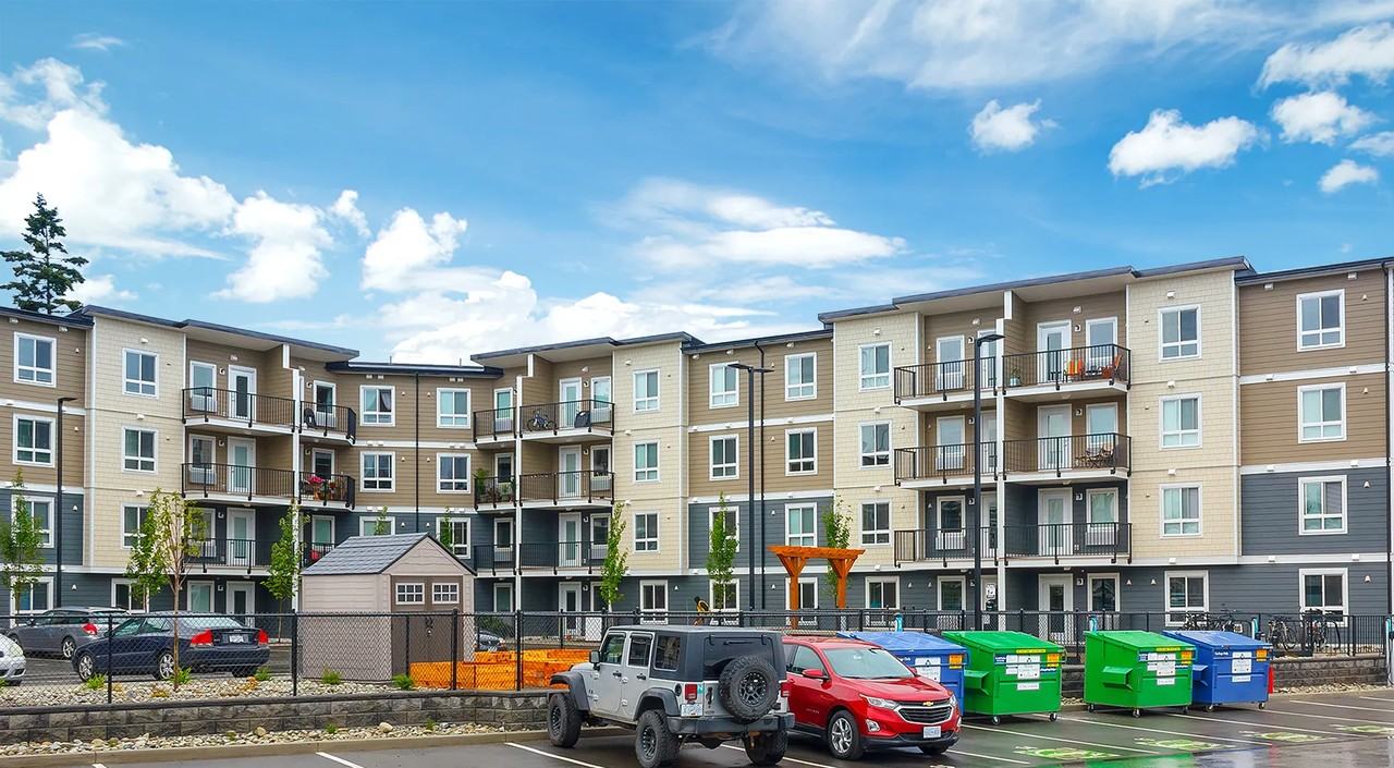 Gateway Apartments - Photo 2 of 17