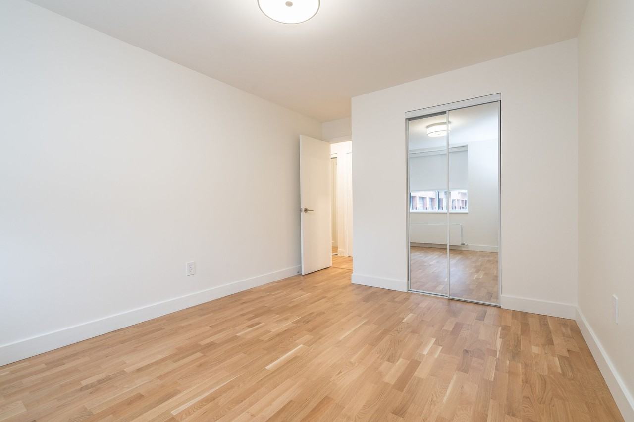 55-56 Eccleston Drive - Photo 6 of 40