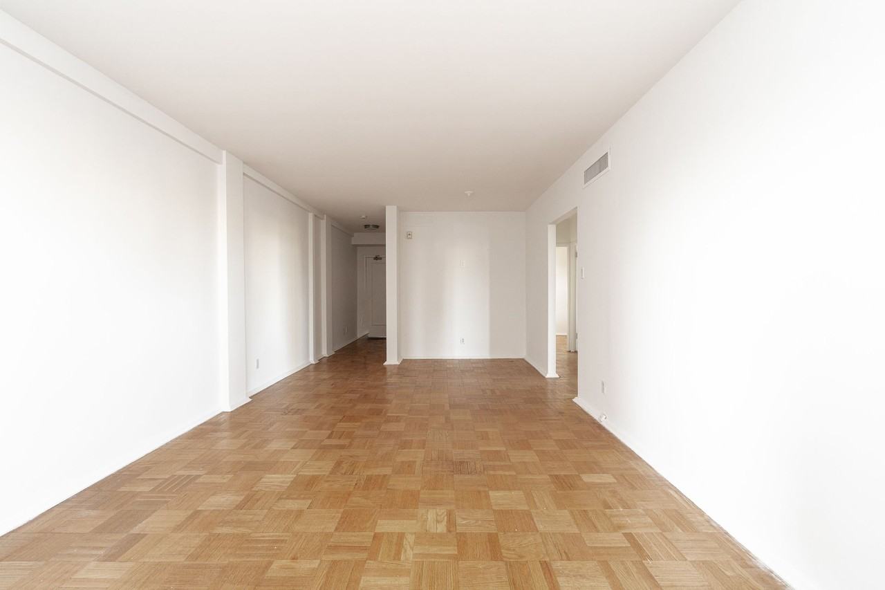 49 St. Clair Avenue West - Photo 7 of 50
