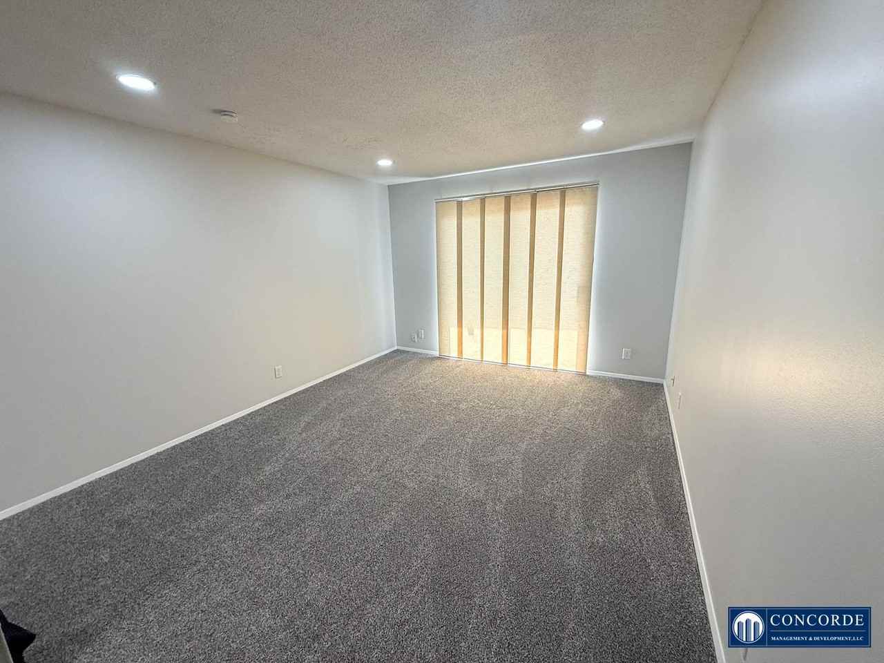 300 S 26th Street - Photo 4 of 16