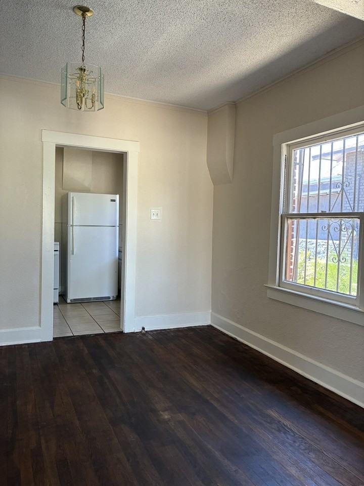 3122 Memphis Ave #1 - Photo 6 of 19