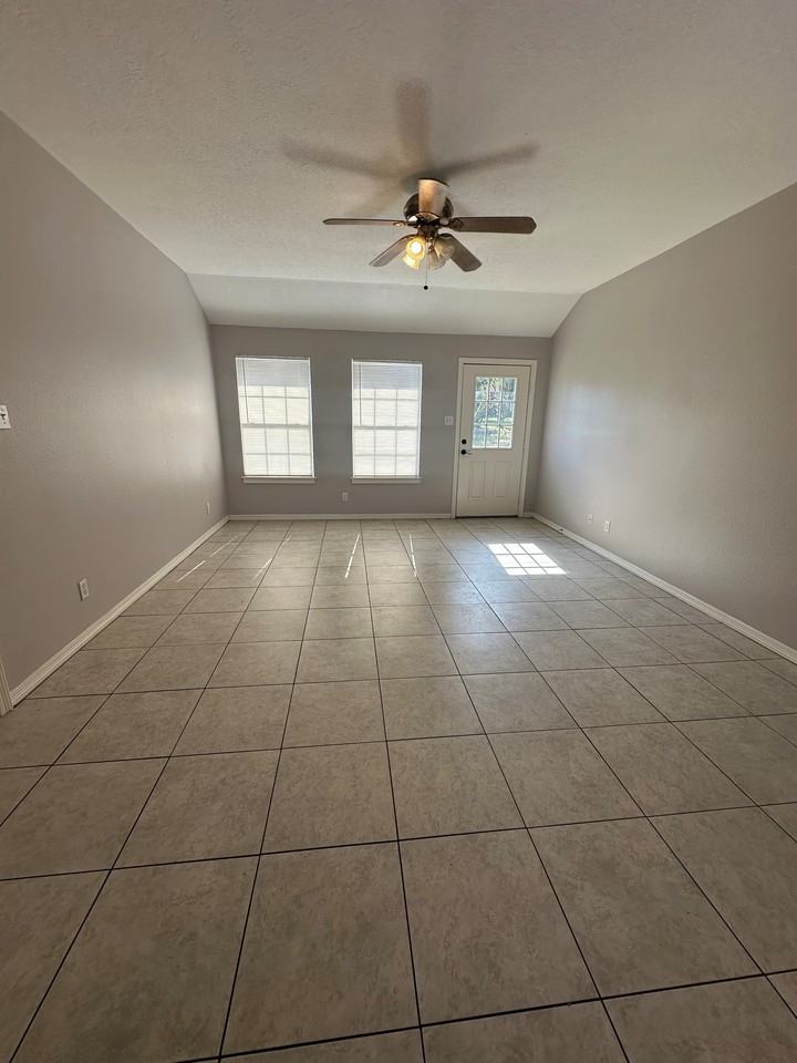 2612 Cheyenne Dr #1 - Photo 3 of 11