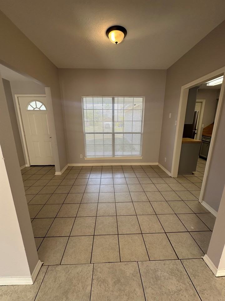 2612 Cheyenne Dr #1 - Photo 4 of 11
