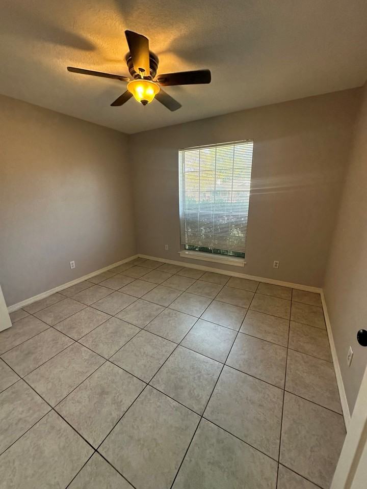 2612 Cheyenne Dr #1 - Photo 5 of 11