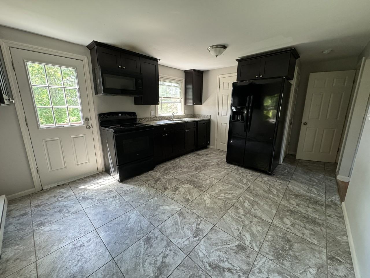 87 S Silver Ln #2 - Photo 2 of 14