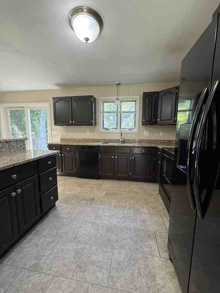 159 Amherst Rd #1 - Photo 3 of 19