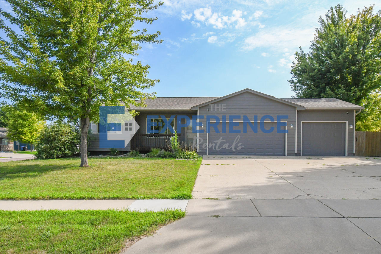 5101 W Cushman St