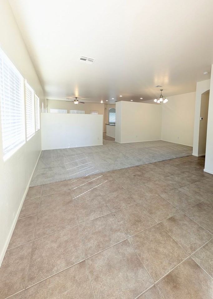 44714 W Alamendras St - Photo 2 of 32