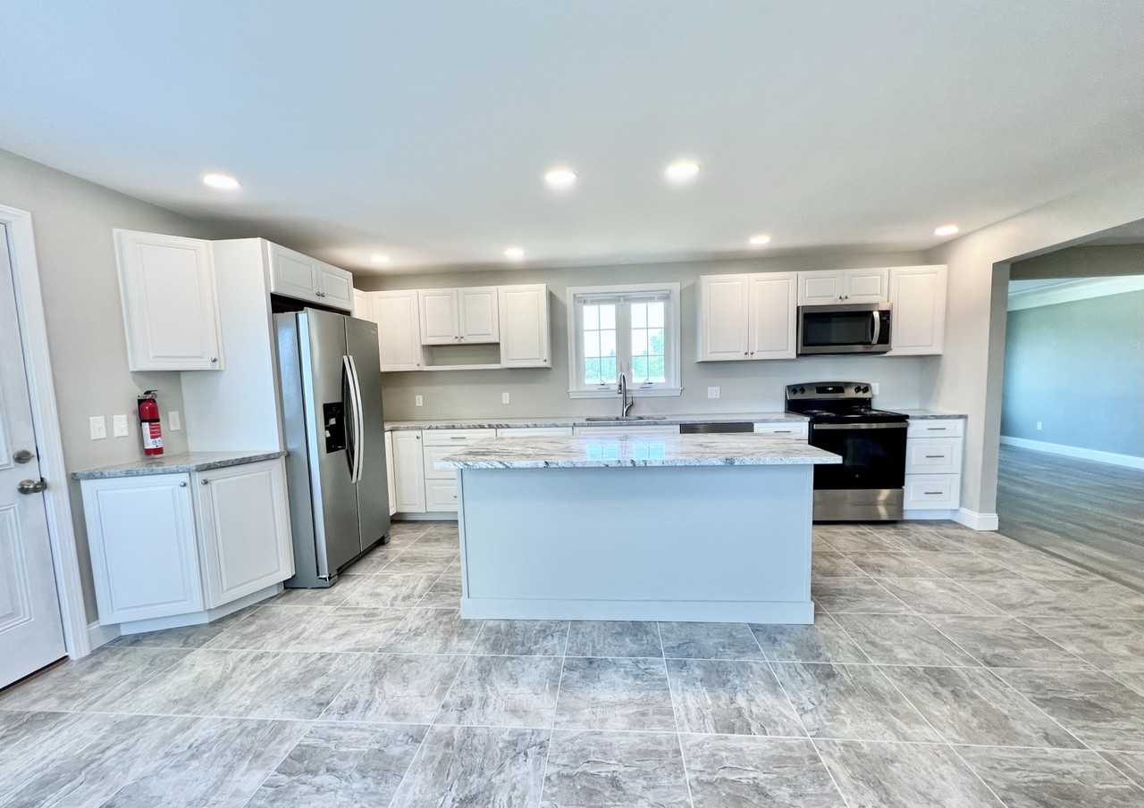 110 East St #1 - Photo 4 of 23