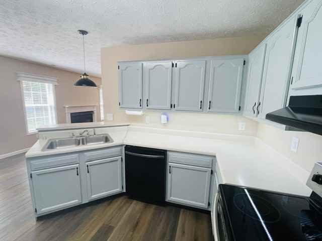 203 Devonshire Dr #1 - Photo 7 of 35